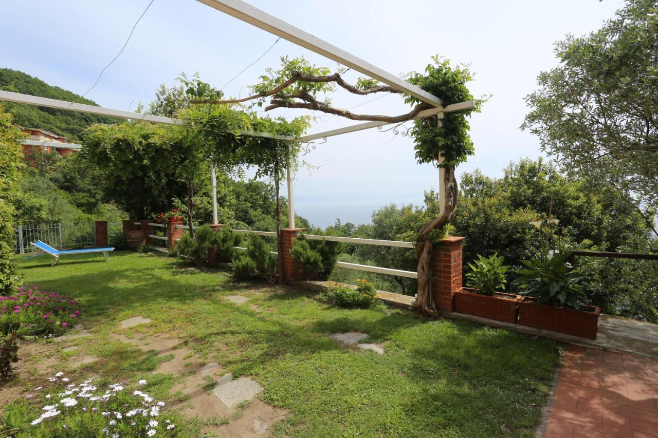 Villa Gio - Terrazza Nel Blu Bergeggi Extérieur photo