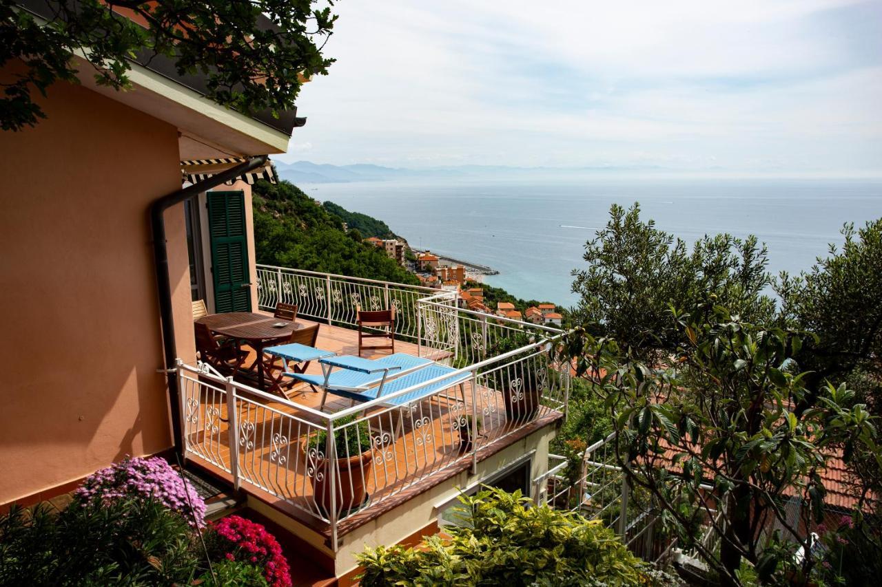 Villa Gio - Terrazza Nel Blu Bergeggi Extérieur photo